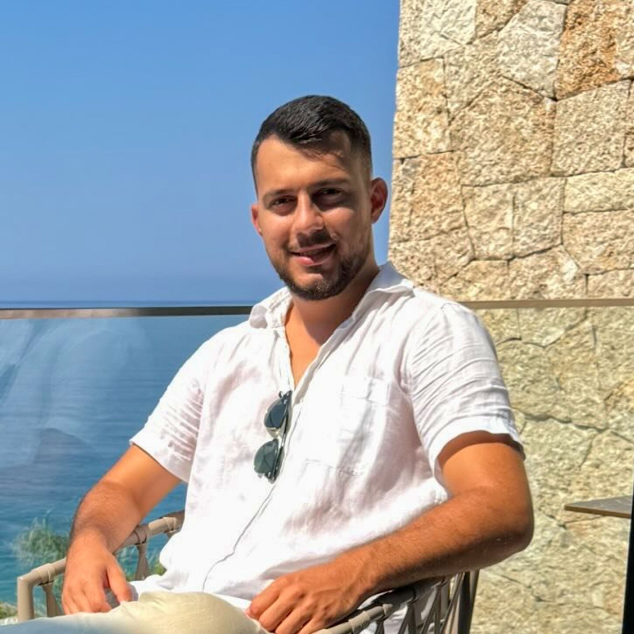 Portrait photo of Joni - partner for Albania